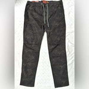 NWT- SUPERDRY Men's Core Utility Palm Leaf Patterned Pants